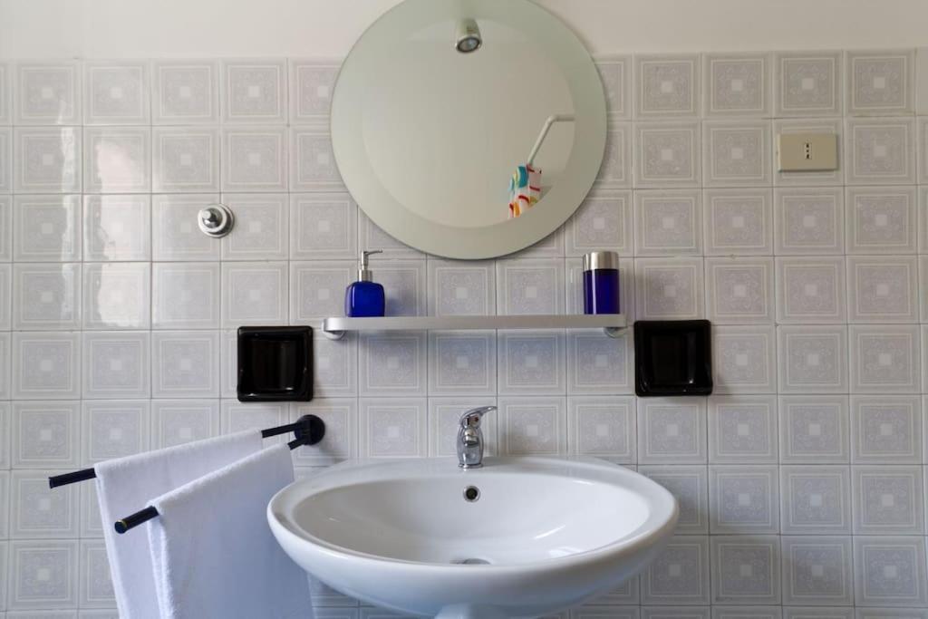 A Casa Di Pe' Casa Vacanze Rome Bagian luar foto